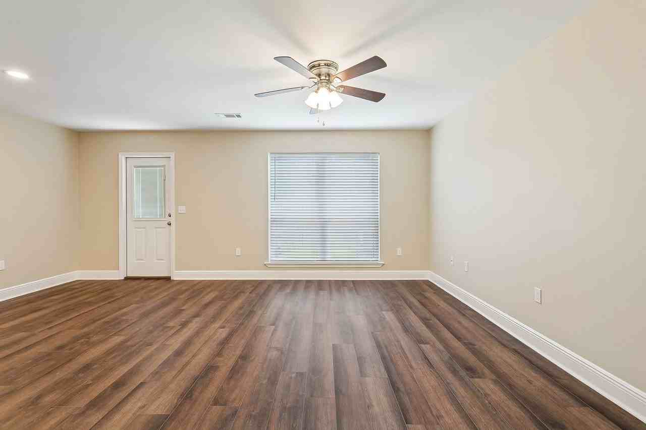 103 Covington Meadow Cir #M - Photo 2 of 15