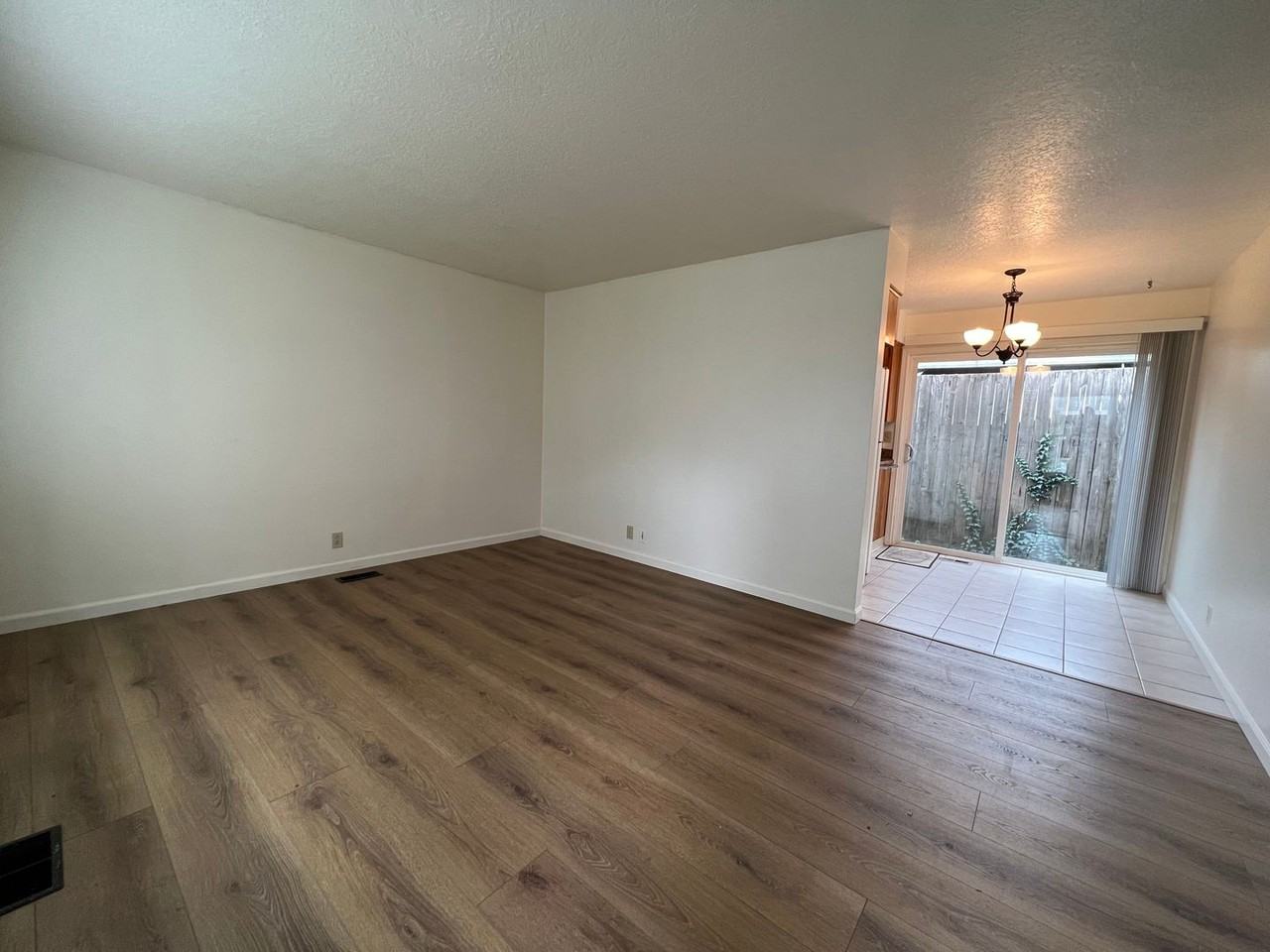 1139 Se Baseline St #2 - Photo 2 of 8