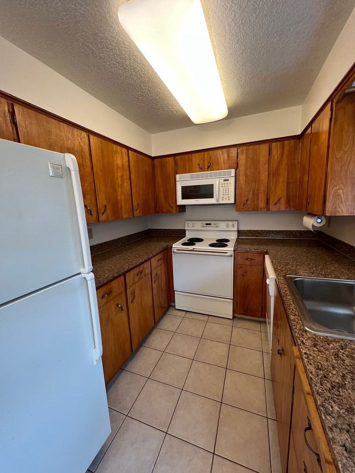 1139 Se Baseline St #2 - Photo 4 of 8