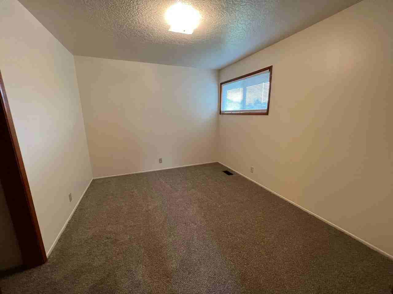 1139 Se Baseline St #2 - Photo 7 of 8