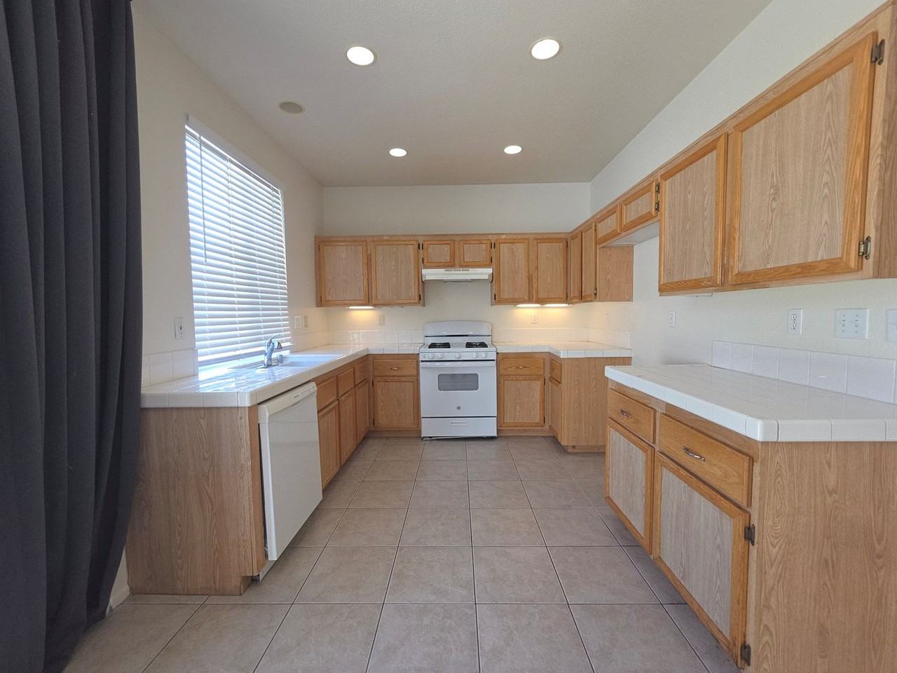 30704 E Loma Linda Rd - Photo 4 of 38