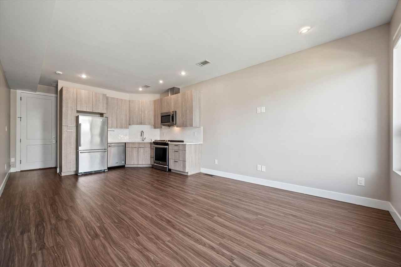 3809 N Franklin St - Photo 5 of 21