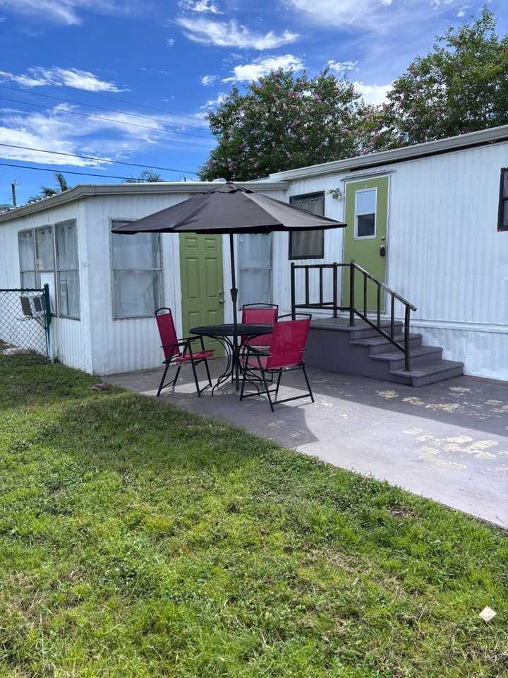 508 50th Avenue Dr W - Photo 2 of 26