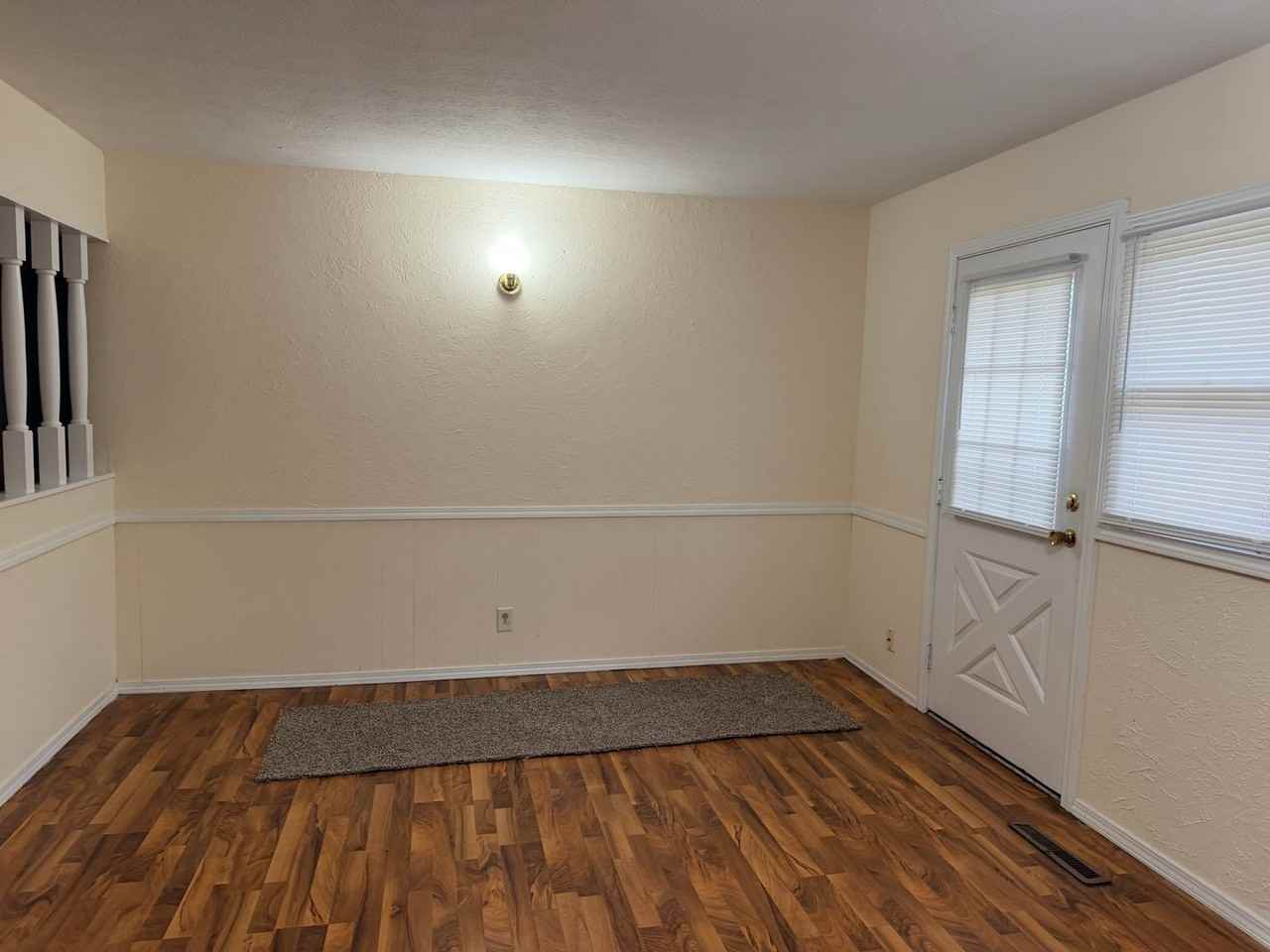 1465 E Broadmoor St - Photo 3 of 3