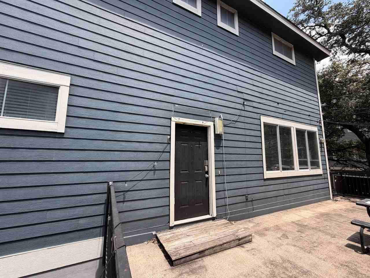 908B Keith Ln - Photo 2 of 30
