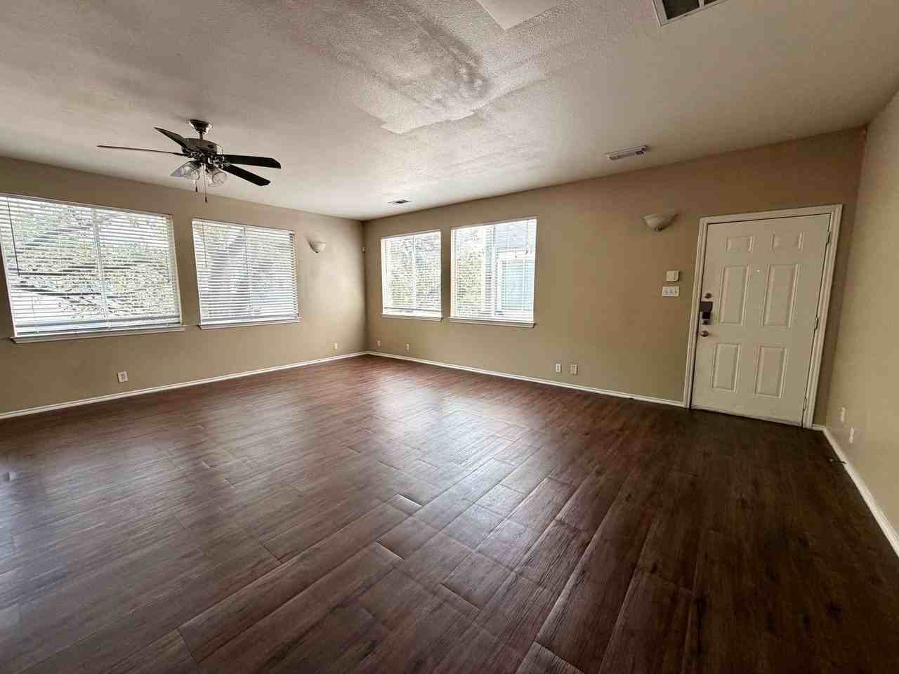 908B Keith Ln - Photo 5 of 30