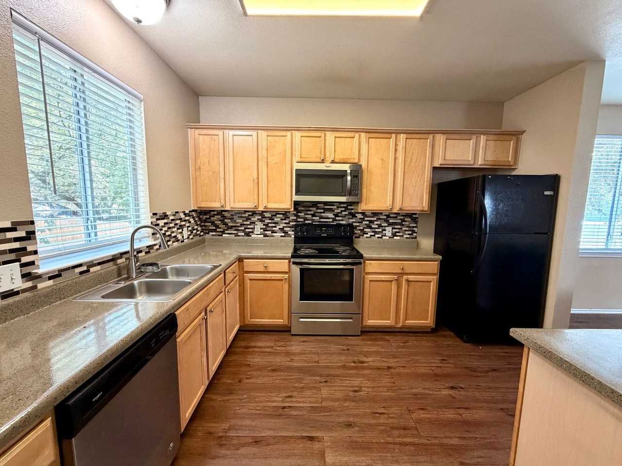 908B Keith Ln - Photo 7 of 30