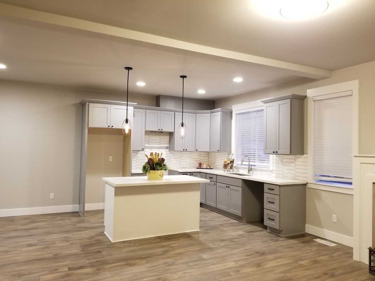 1655 Se 130th Ave - Photo 2 of 15
