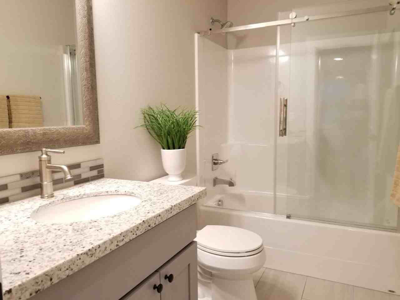1655 Se 130th Ave - Photo 3 of 15