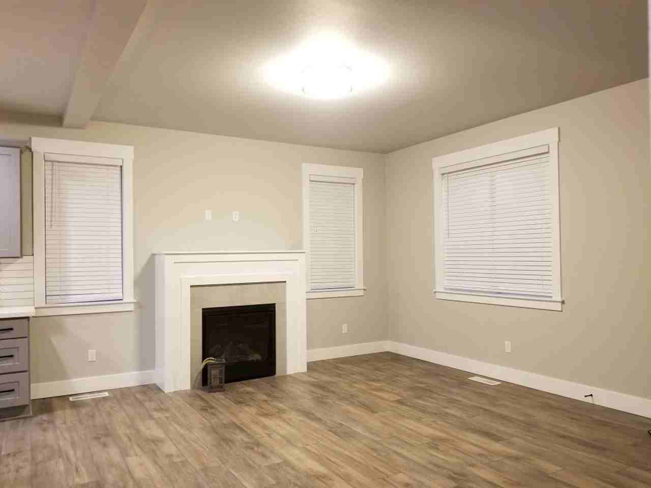 1655 Se 130th Ave - Photo 5 of 15