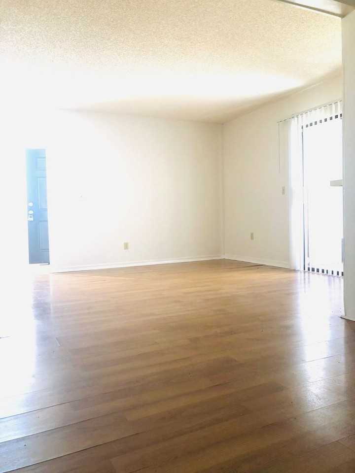 2911 Antique Oaks Cir - Photo 7 of 31