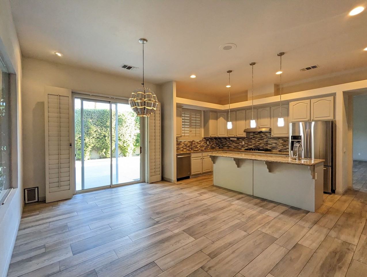 1 Mission Palms W - Photo 6 of 17