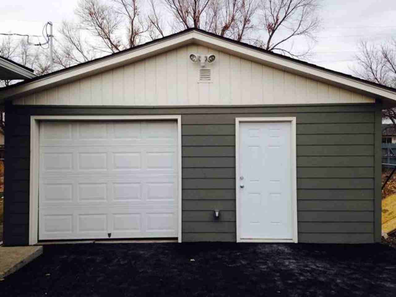 3513 Central Ave - Photo 2 of 25