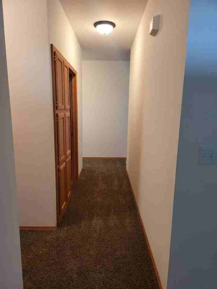 212 E Linden Ave - Photo 4 of 25