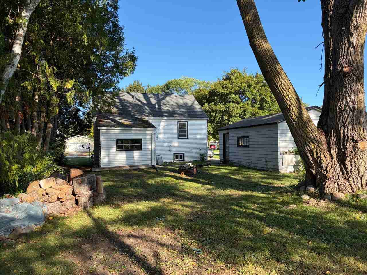 421 Smith Ave - Photo 6 of 11