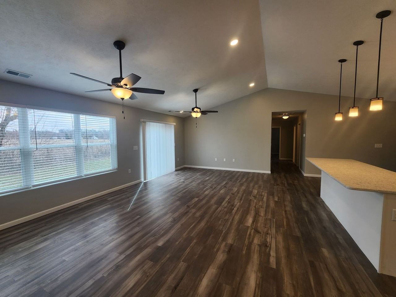 3776 Joy Cir E - Photo 6 of 19