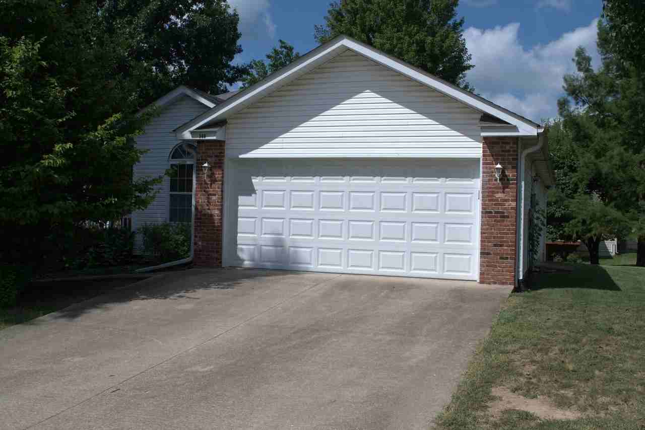 309 Grampian Dr - Photo 2 of 42