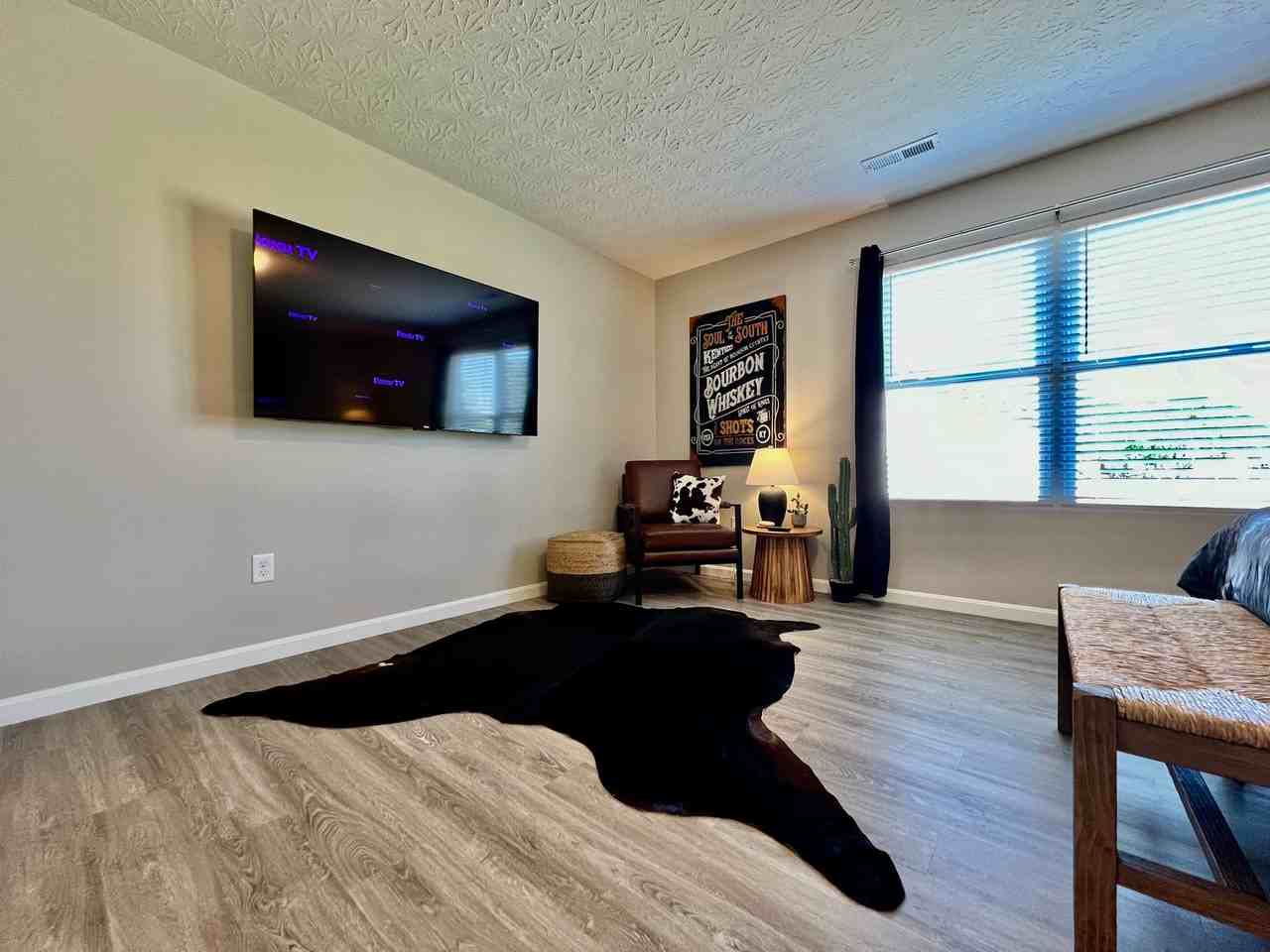 314 Oak Ave - Photo 4 of 50