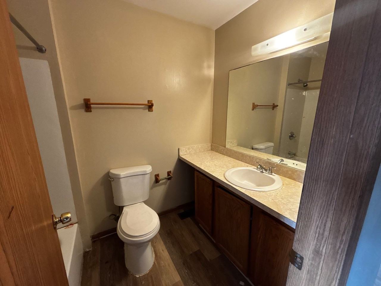 9501 Gaylord Ave - Photo 5 of 17