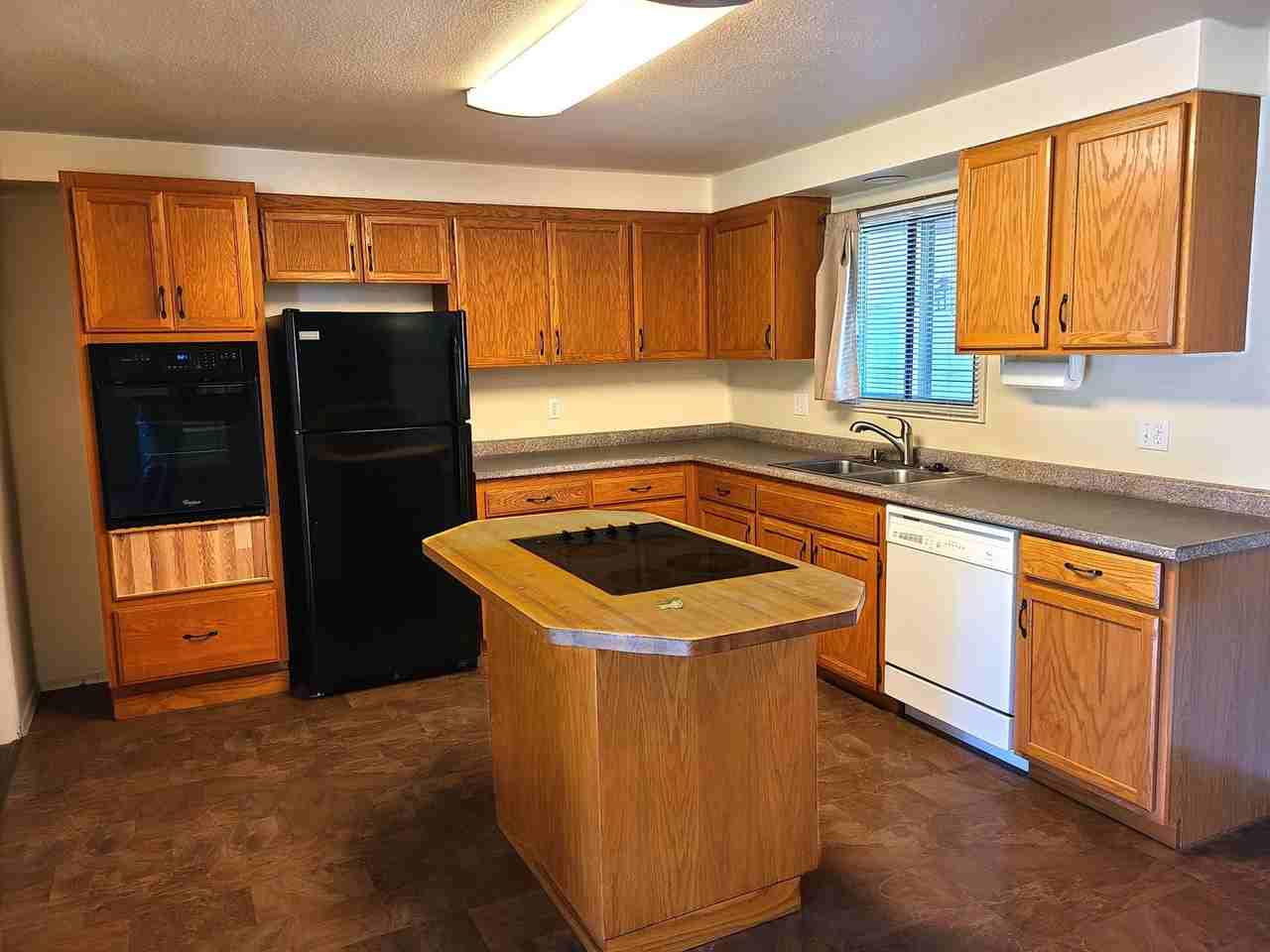 2485 Polk St - Photo 5 of 12
