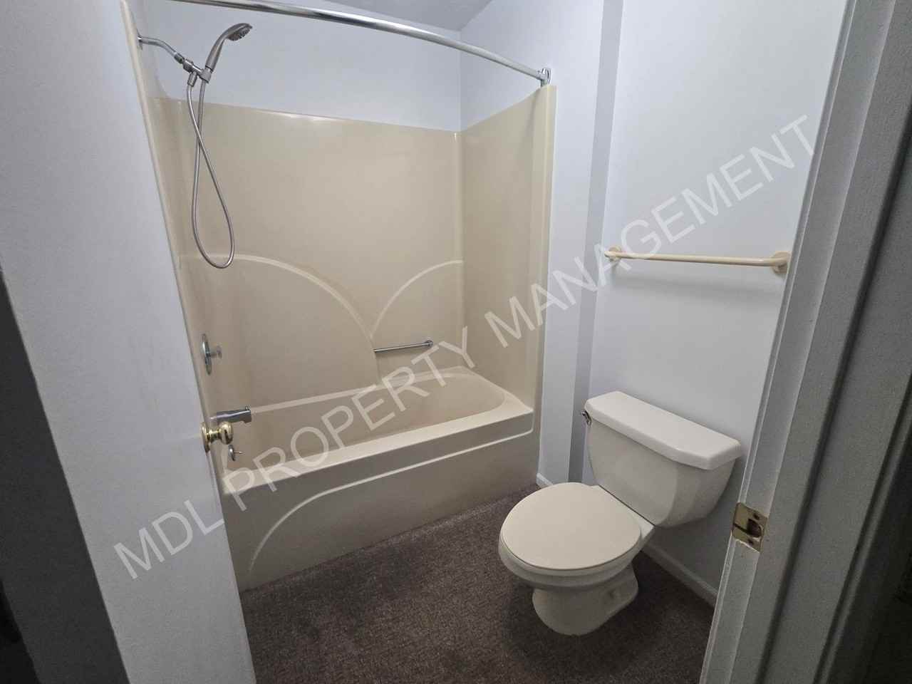 2331 Darwin Ln - Photo 4 of 15