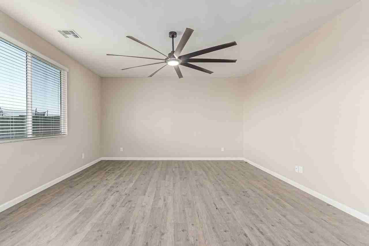 2071 E Piedmont Pl - Photo 6 of 41
