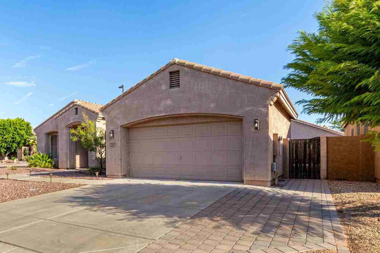 359 E Horseshoe Ave - Photo 4 of 31