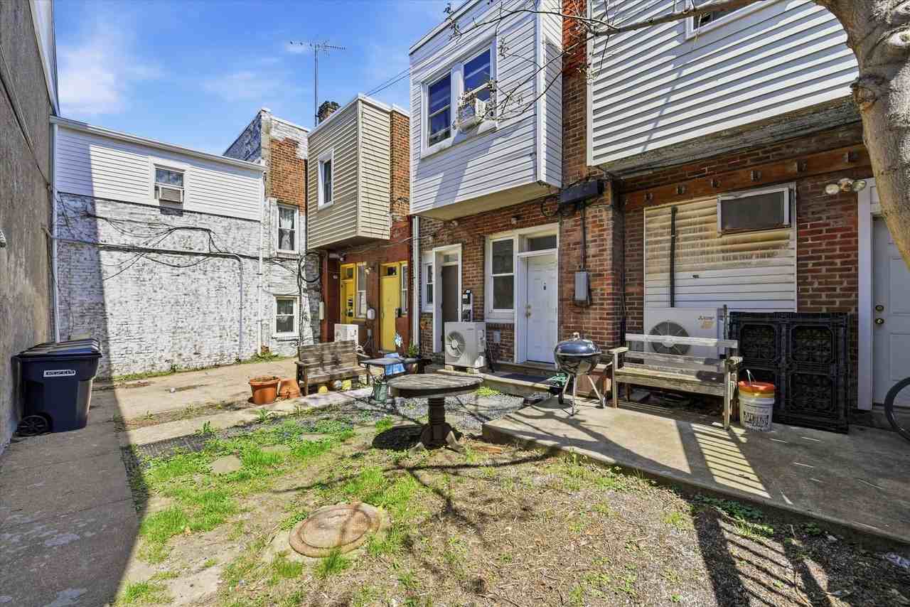 4 Gay St - Photo 4 of 4