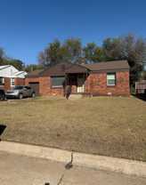 1405 Ne 40th St - Photo 1 of 1