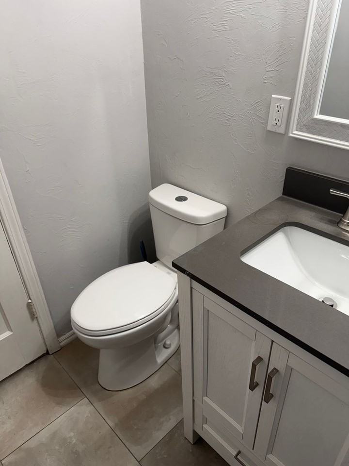 1405 Ne 40th St - Photo 6 of 20