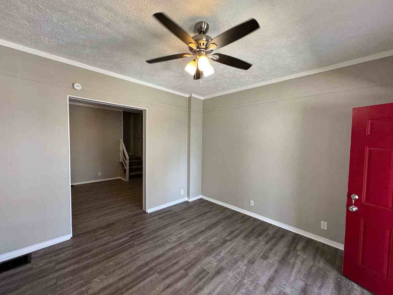 733 Orange St - Photo 4 of 27