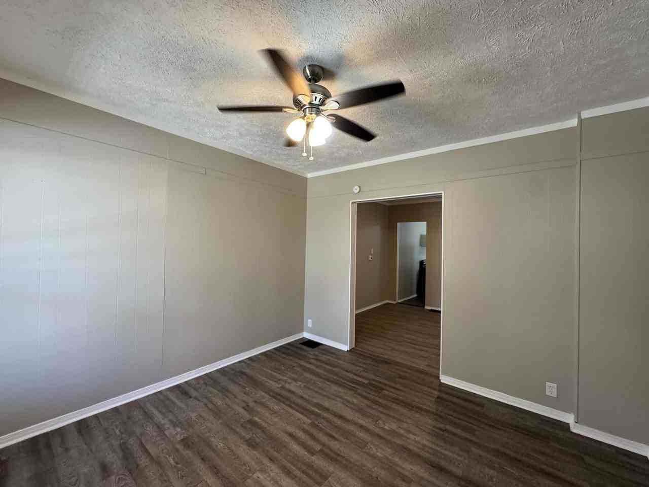 733 Orange St - Photo 5 of 27