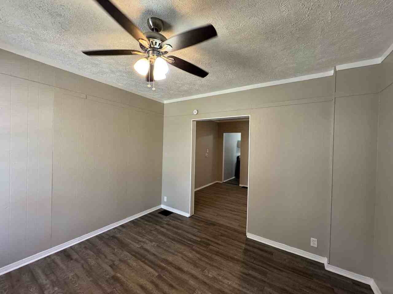 733 Orange St - Photo 6 of 27
