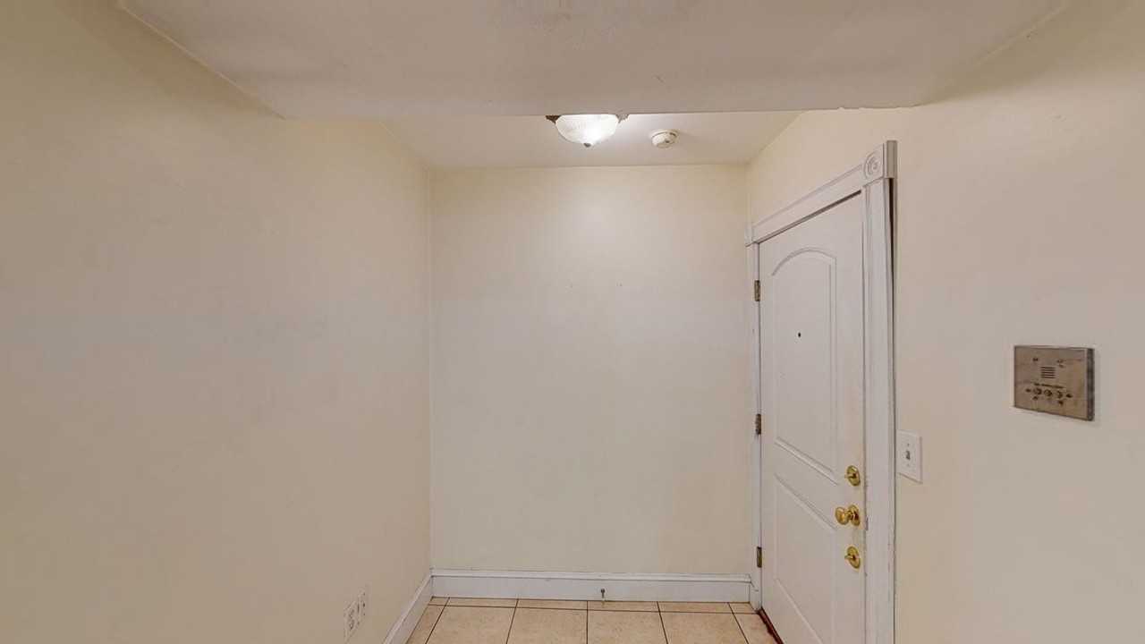 19 Walbridge St #19 - Photo 5 of 13