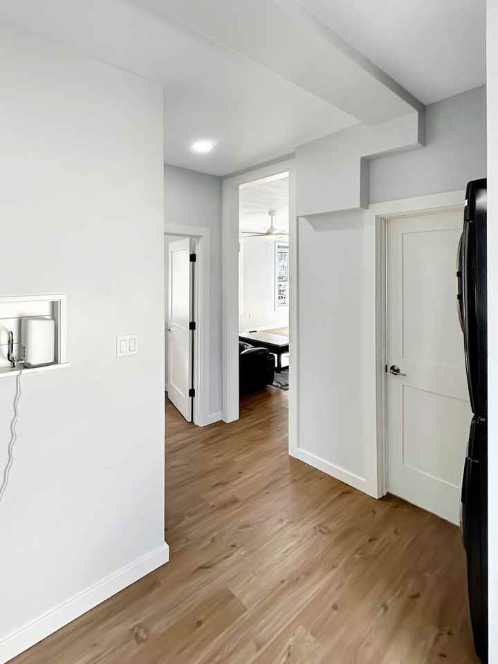 Discover 1524 4th Avenue - Photo 4 of 50