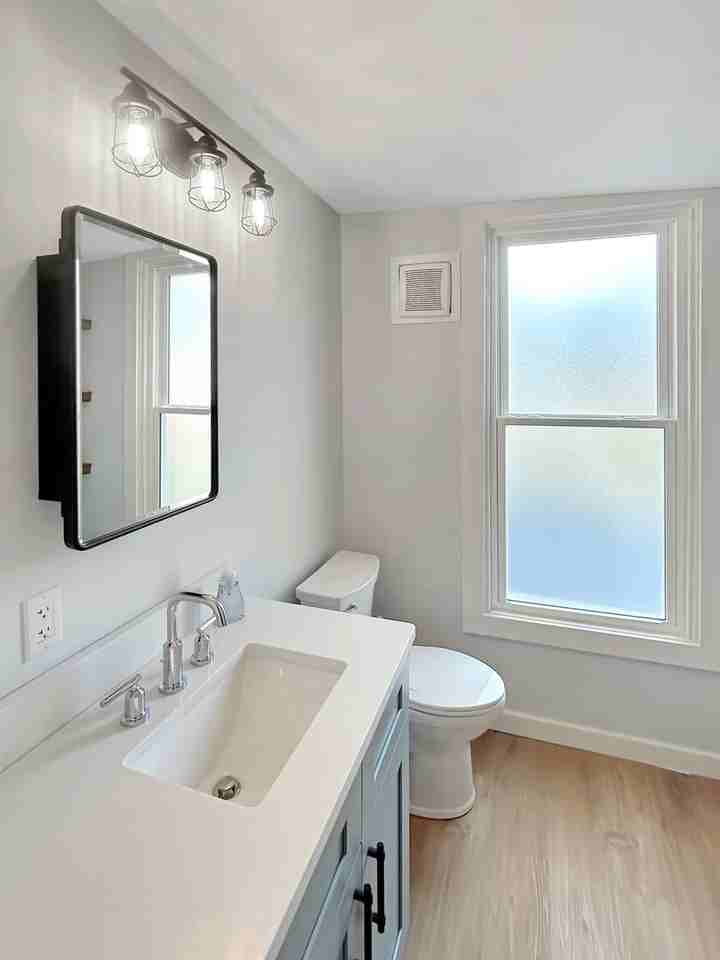 Discover 1524 4th Avenue - Photo 6 of 50