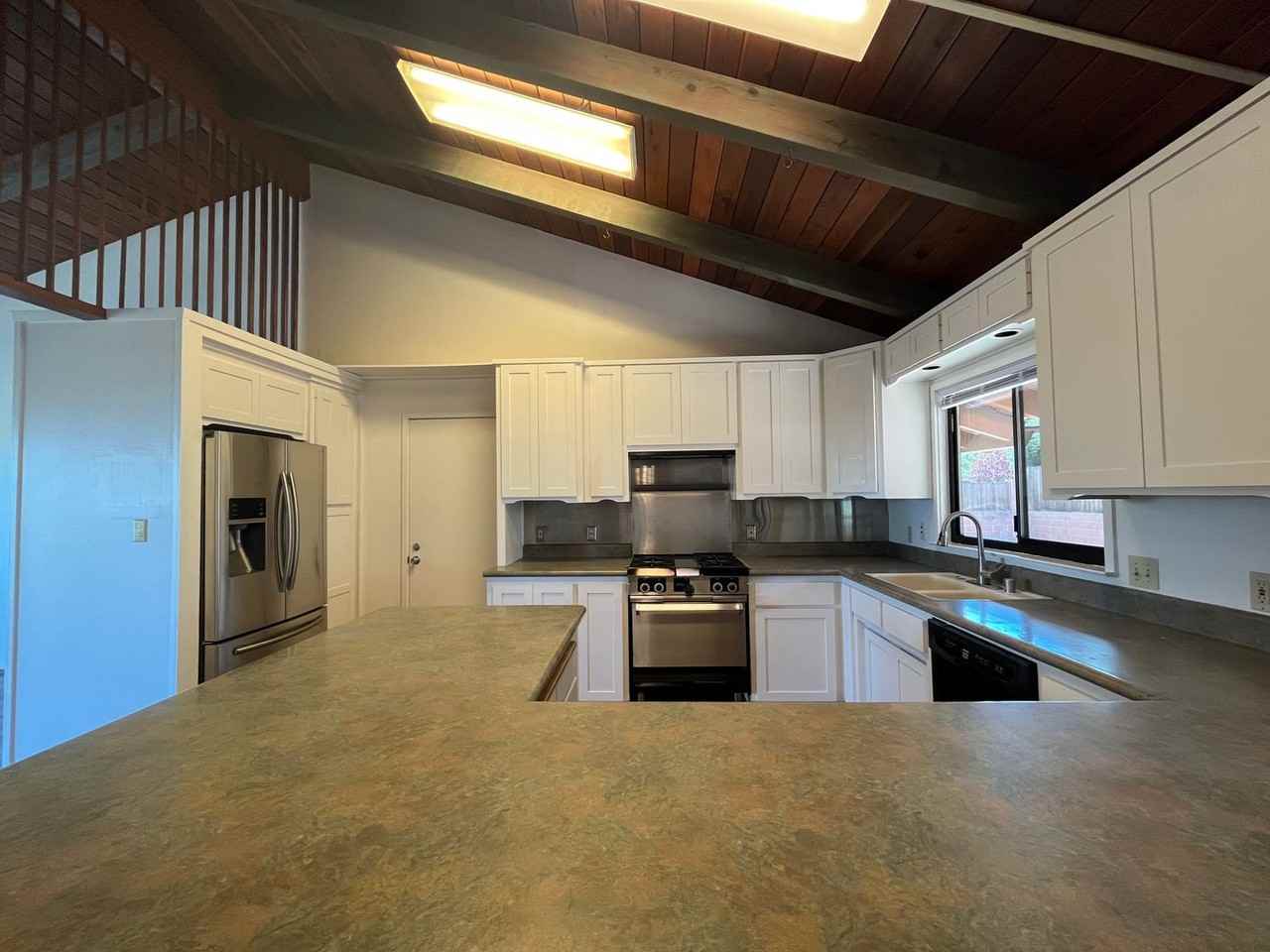 420 Fairview Ln - Photo 7 of 49