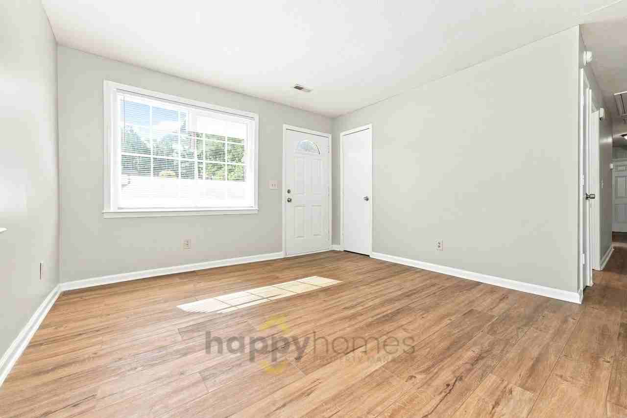 2455 Glover Rd - Photo 3 of 21