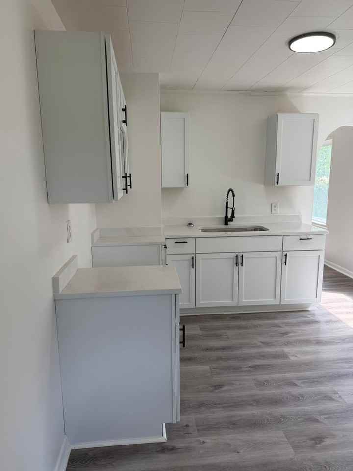 2952 N Colorado Ave - Photo 4 of 35