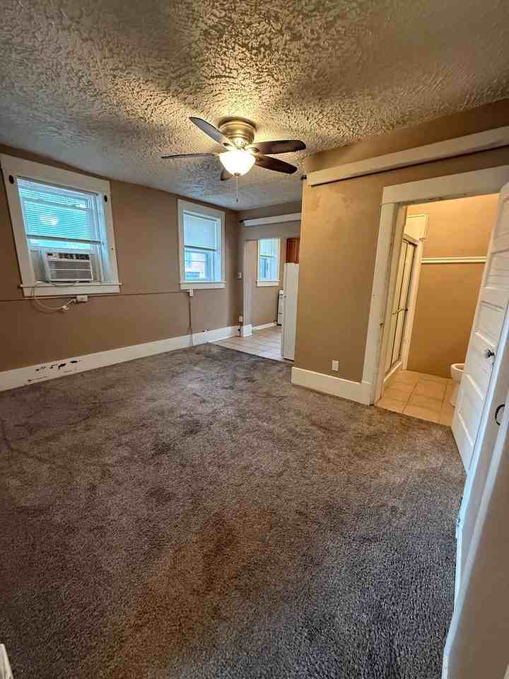201 E 2nd St - Photo 5 of 6