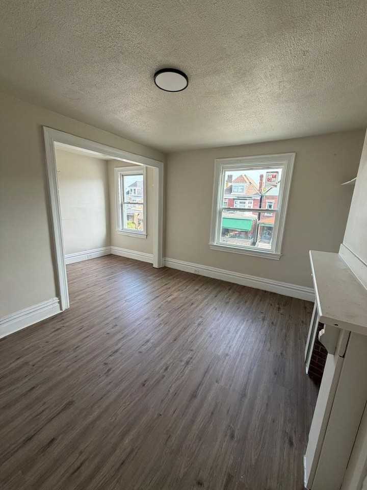7122 Idlewild St - Photo 4 of 13
