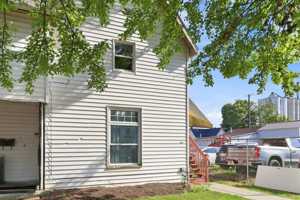 featured image of 118 1/2 Logan Ave