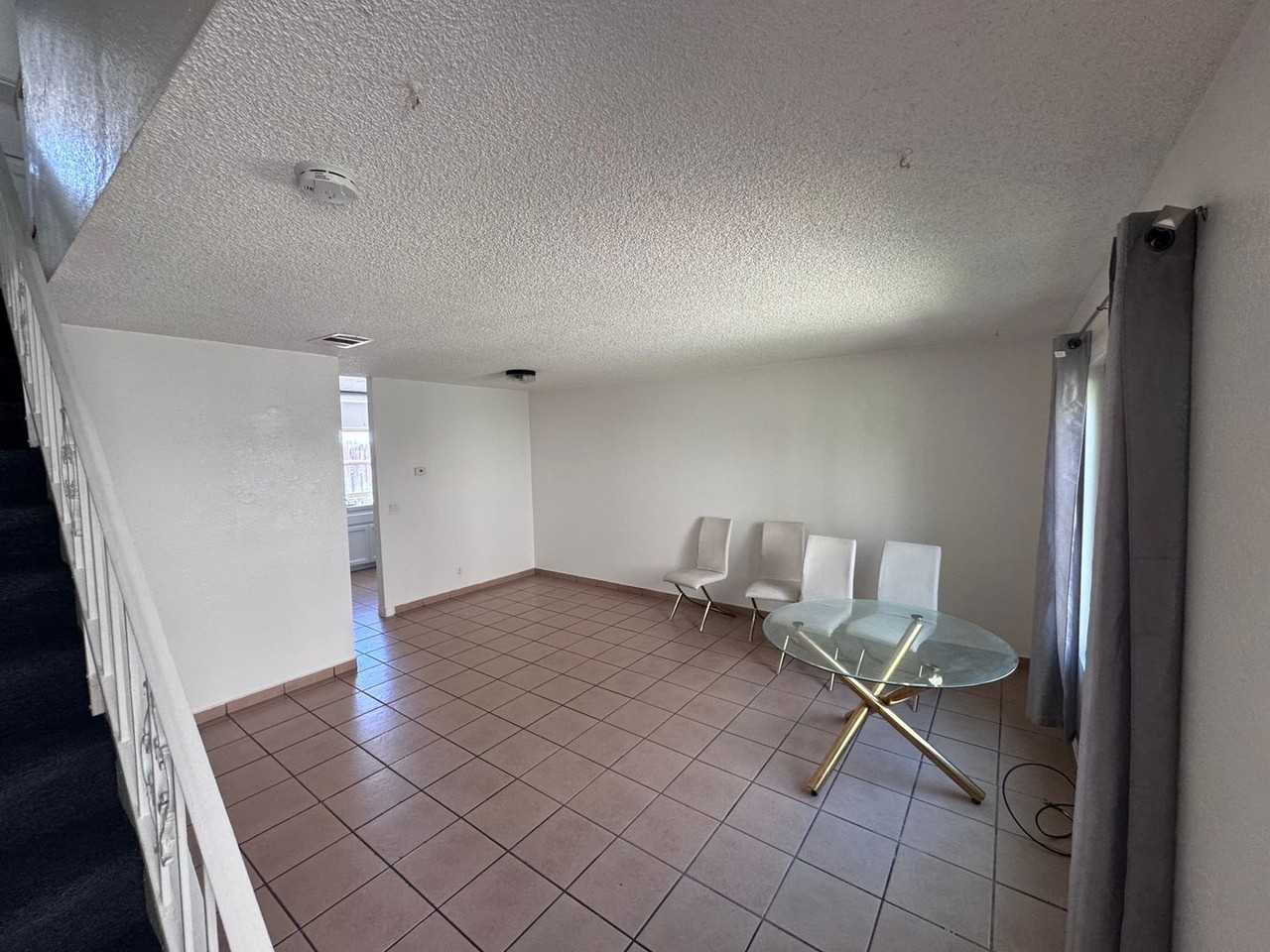 1604 Presioca St #6 - Photo 3 of 13