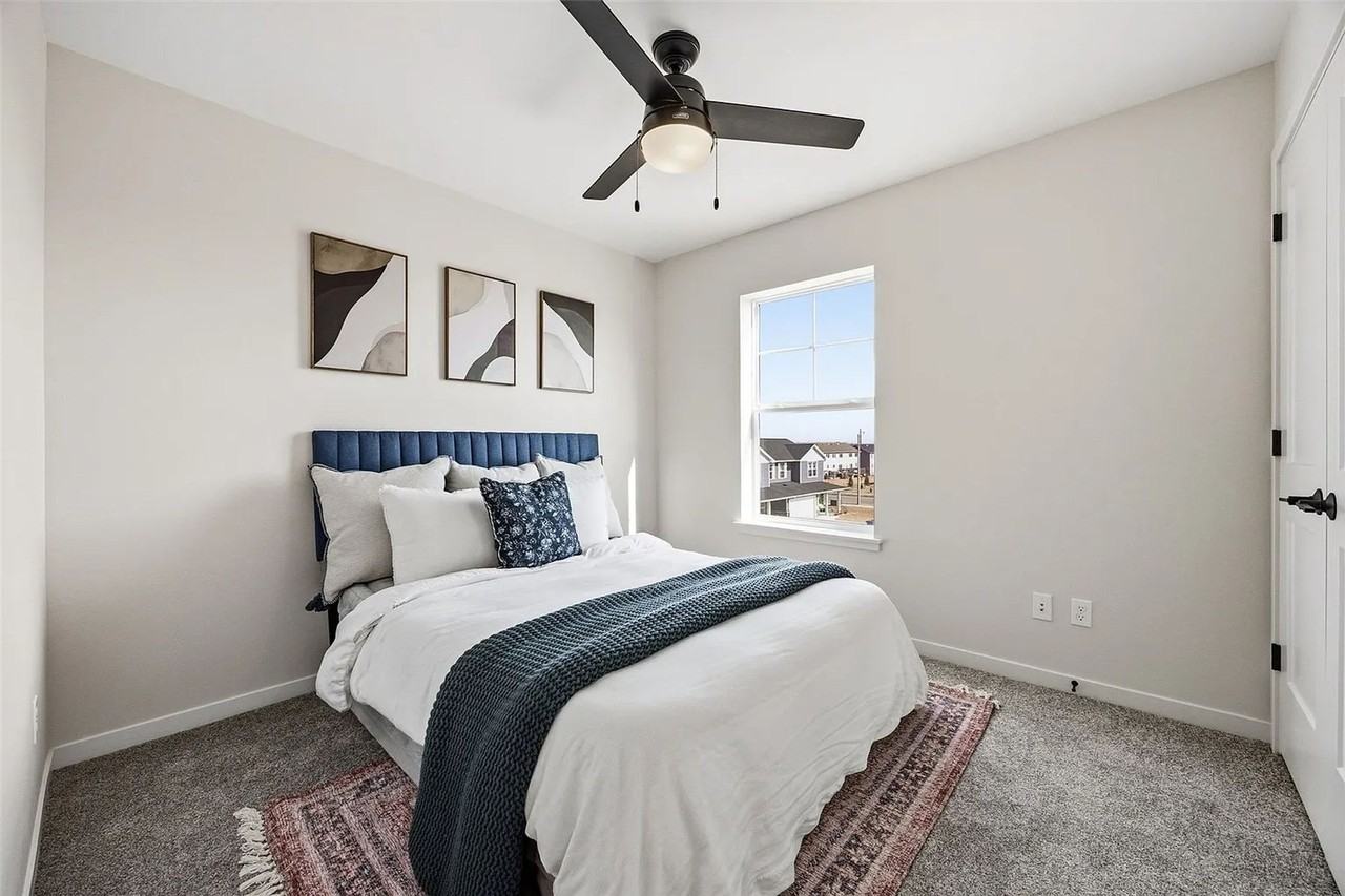 8704 Eddie Dr Sw #B - Photo 3 of 38