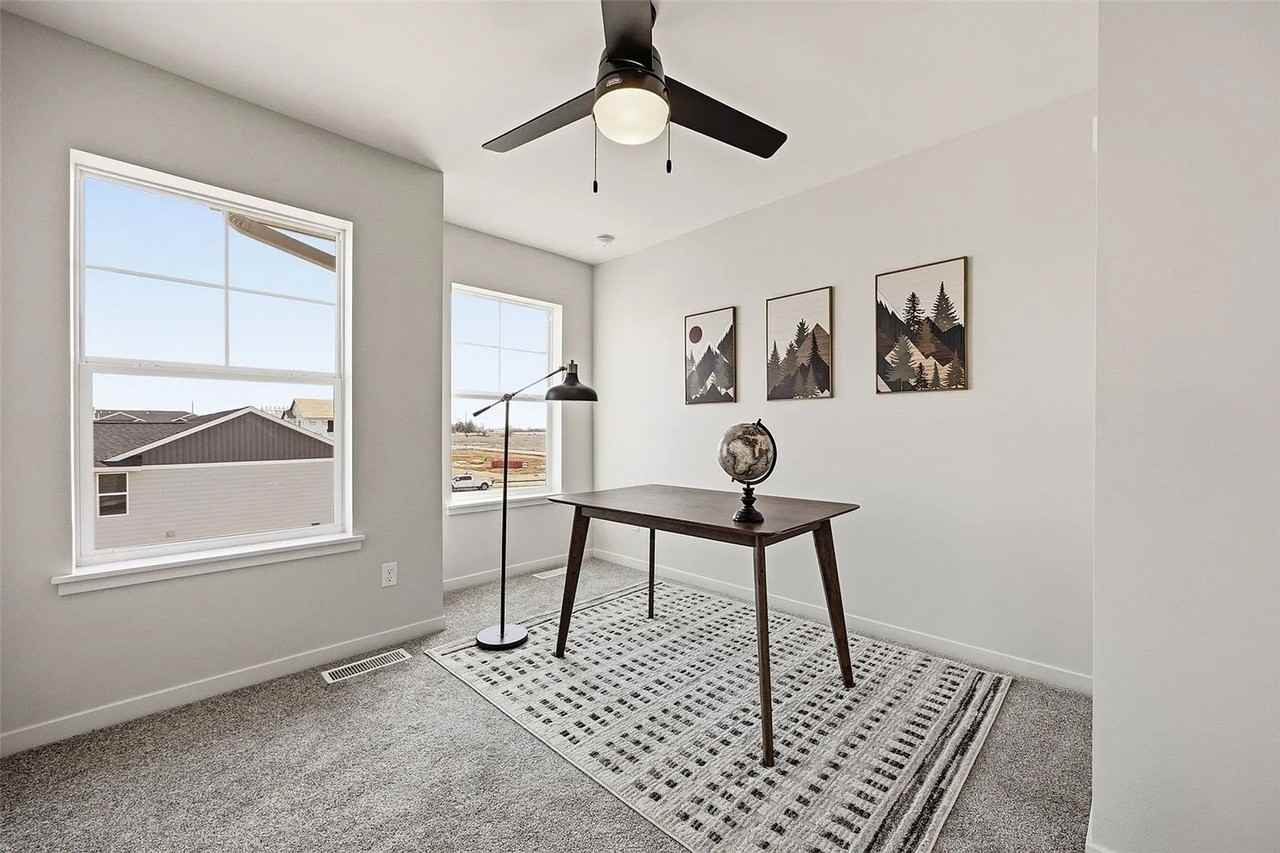 8704 Eddie Dr Sw #B - Photo 5 of 38