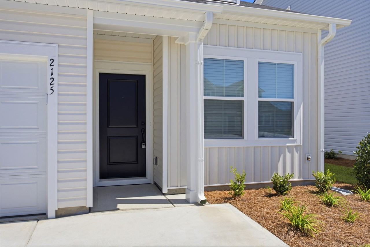 2125 Osprey Isle Ln Sw - Photo 2 of 48