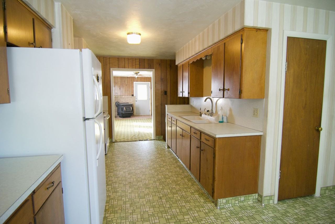 10923 N 36 E - Photo 3 of 18