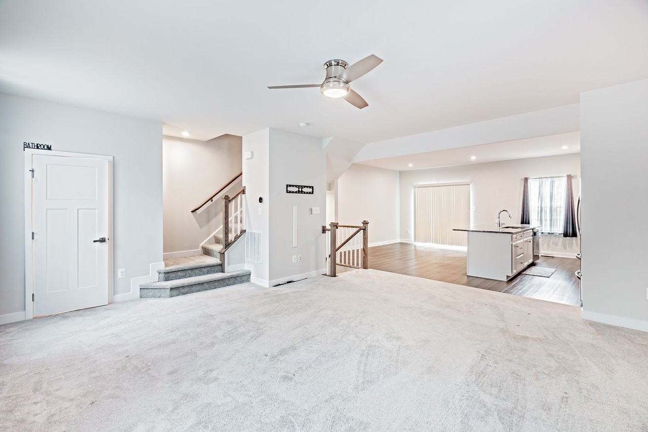 715 Kalmar Ln - Photo 6 of 17
