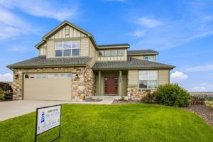 featured image of 20420 Northern Pine Ave
