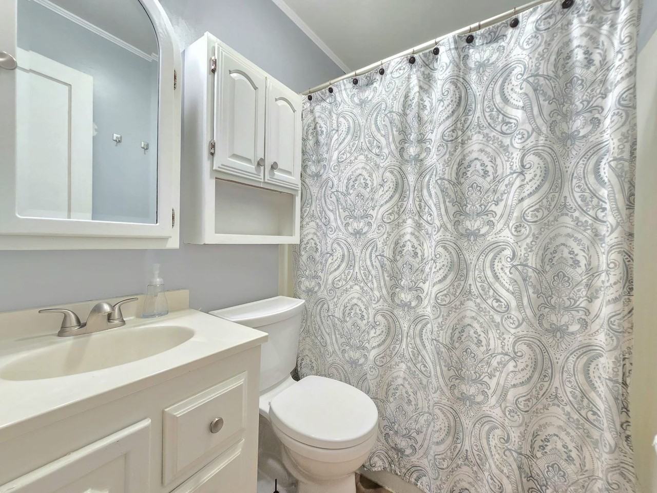 1039 Good Pl - Photo 7 of 15